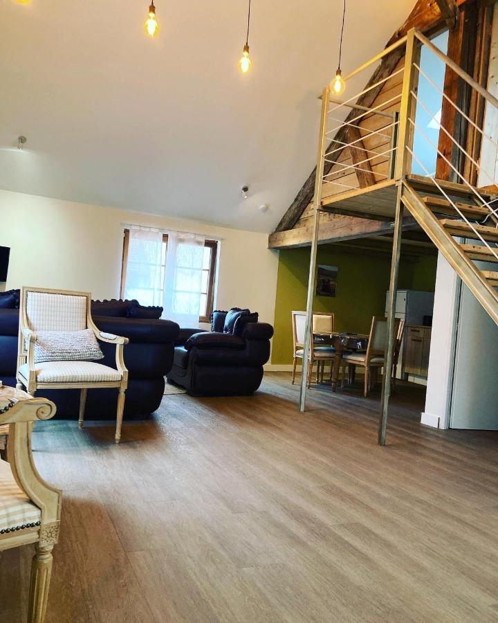 Le Carrosse, La Diligence, Centre Saint Jean De Losne Tarif 2Pers 1 Chambre, Tarif 4 Pers 2 Chambres Екстер'єр фото